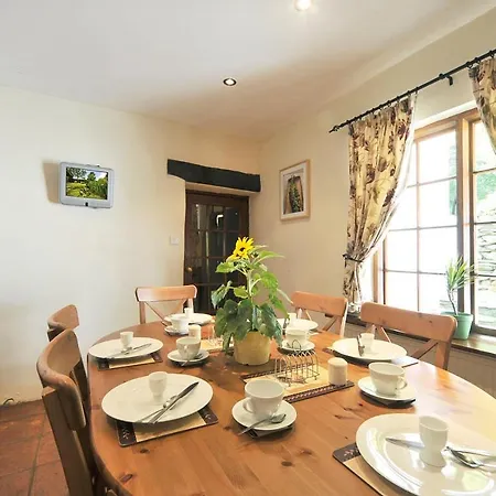 Troutbeck Sleeps 10 With Wifi *